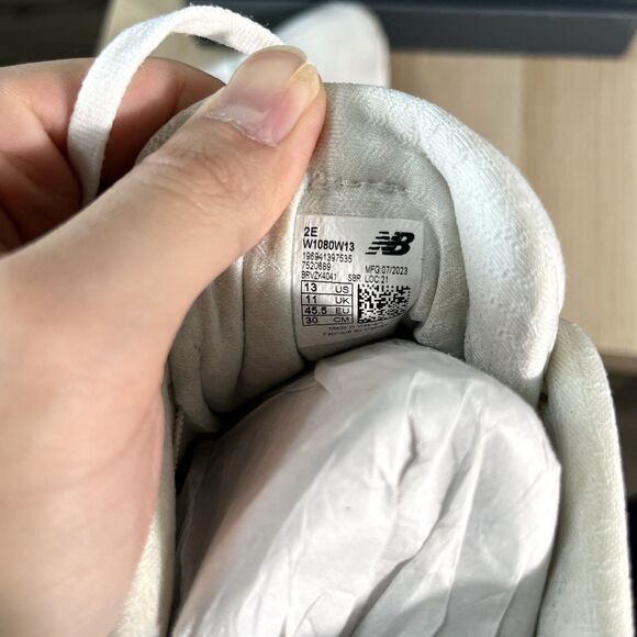 New Balance Fresh Foam X 1080v13 White Metallic Running Shoes Women's Size 13 2E - Picture 12 of 12